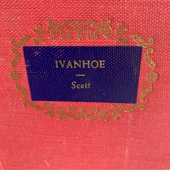 Vintage Copy of Ivanhoe by Sir Walter Scott - Picture 2 of 7